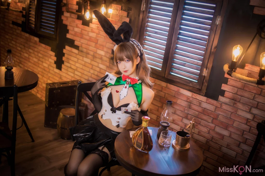 Coser@封疆疆v: 莫妮卡女郎 (31 photos)