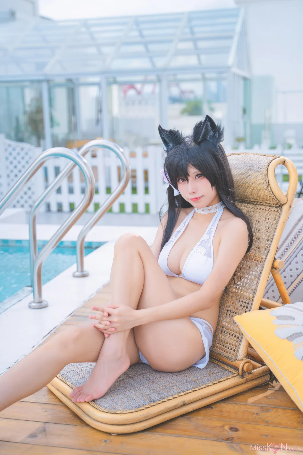 Coser@三無人型: 碧蓝航线 爱宕 泳装 (30 photos)