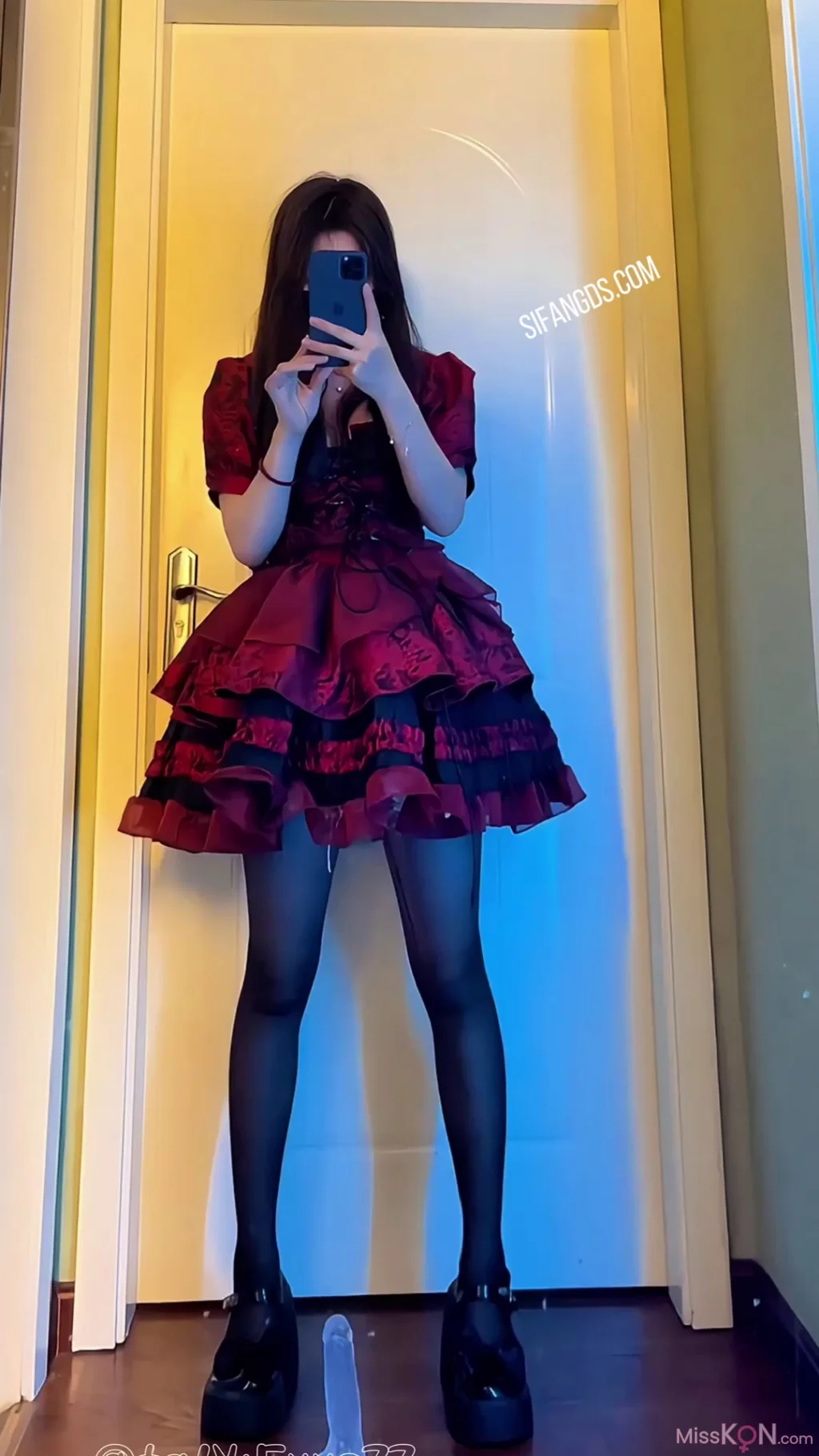 Fxxc77(7酱): X道具小仙女 (24 photos + 2 videos)