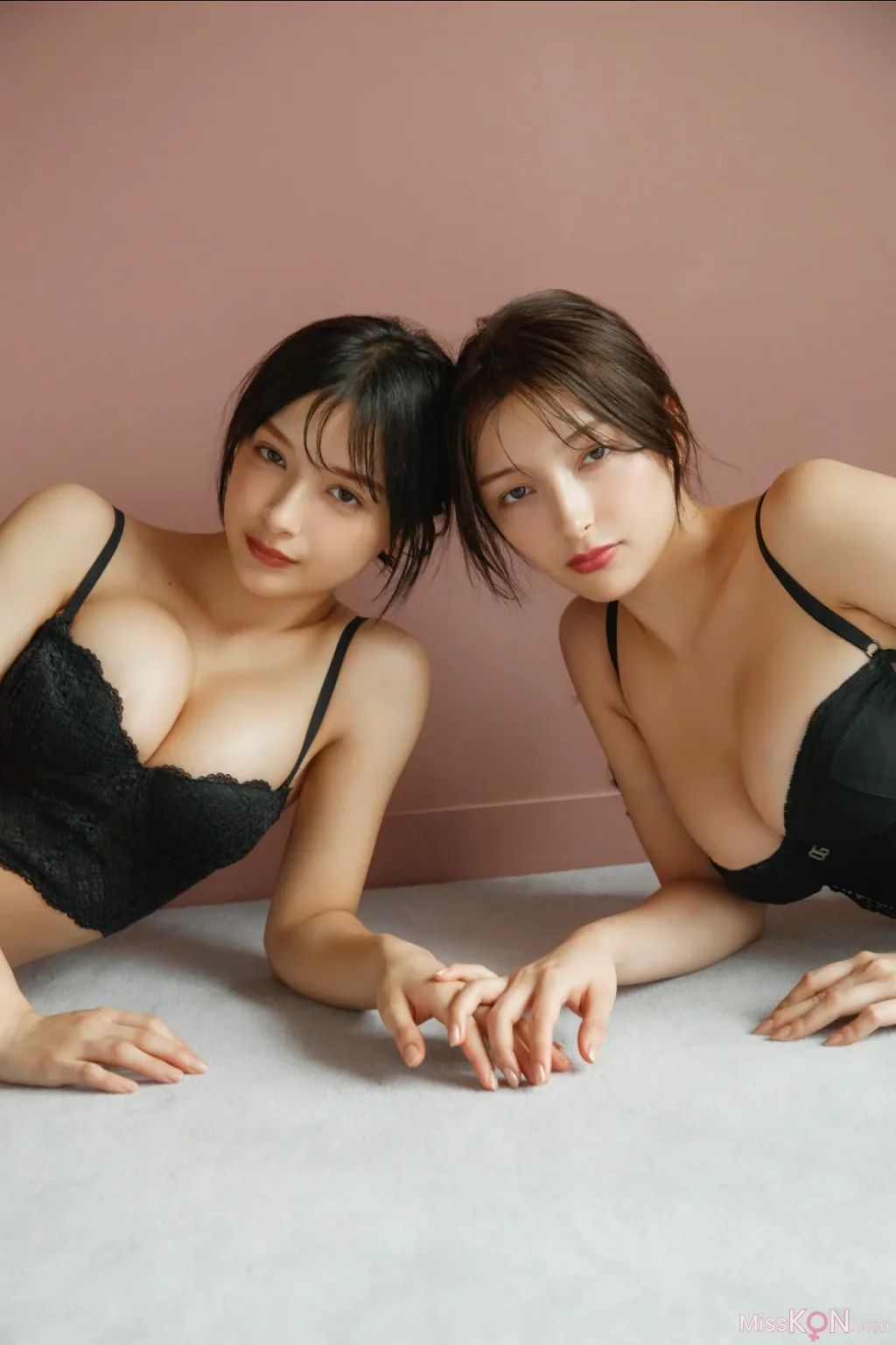 [JP] Marina Momose (百瀬まりな) & Erika: FRIDAY Monthly Girl 055 エリマリ姉妹 (103 photos + 1 video) – Page 3