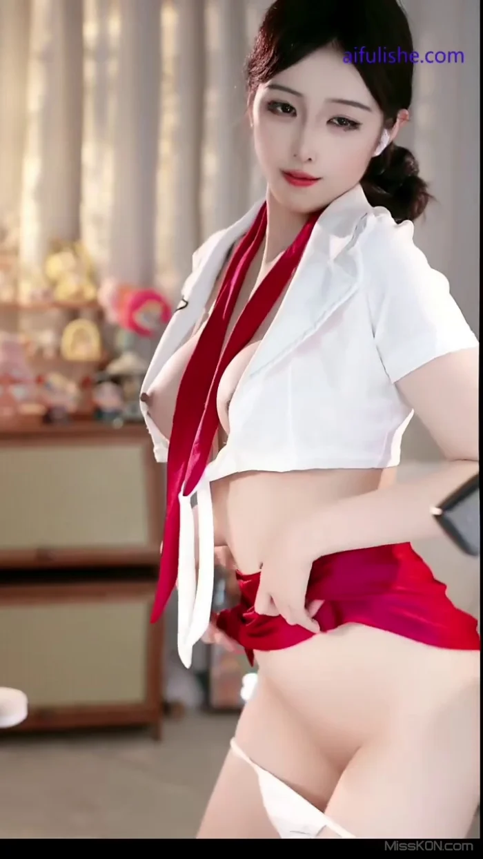 奶龙教主: 畅聊颜值女神 新增定制情趣制服抖奶裸舞 (47 photos + 6 videos)