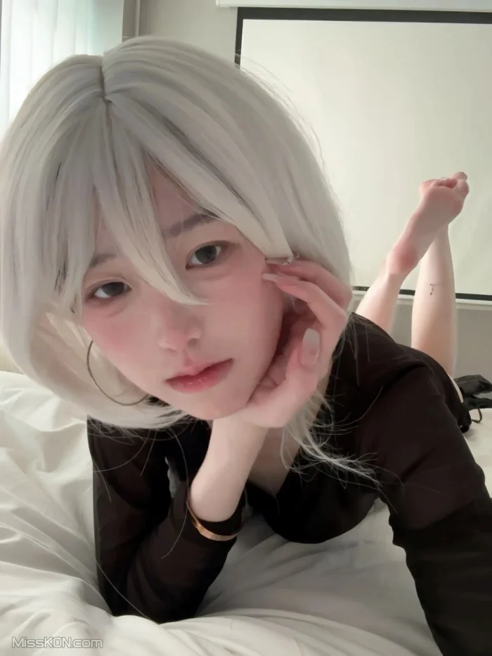 迟早早: 抖音甜妹 定制私拍 自摸阿黑颜 (53 photos + 3 videos)