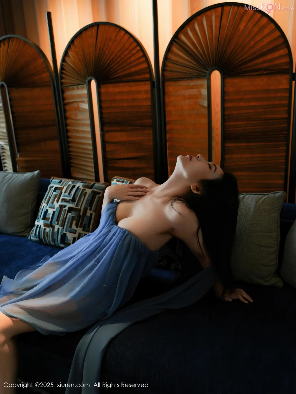 XIUREN No.10988: 烧烧小桃 (53 photos)