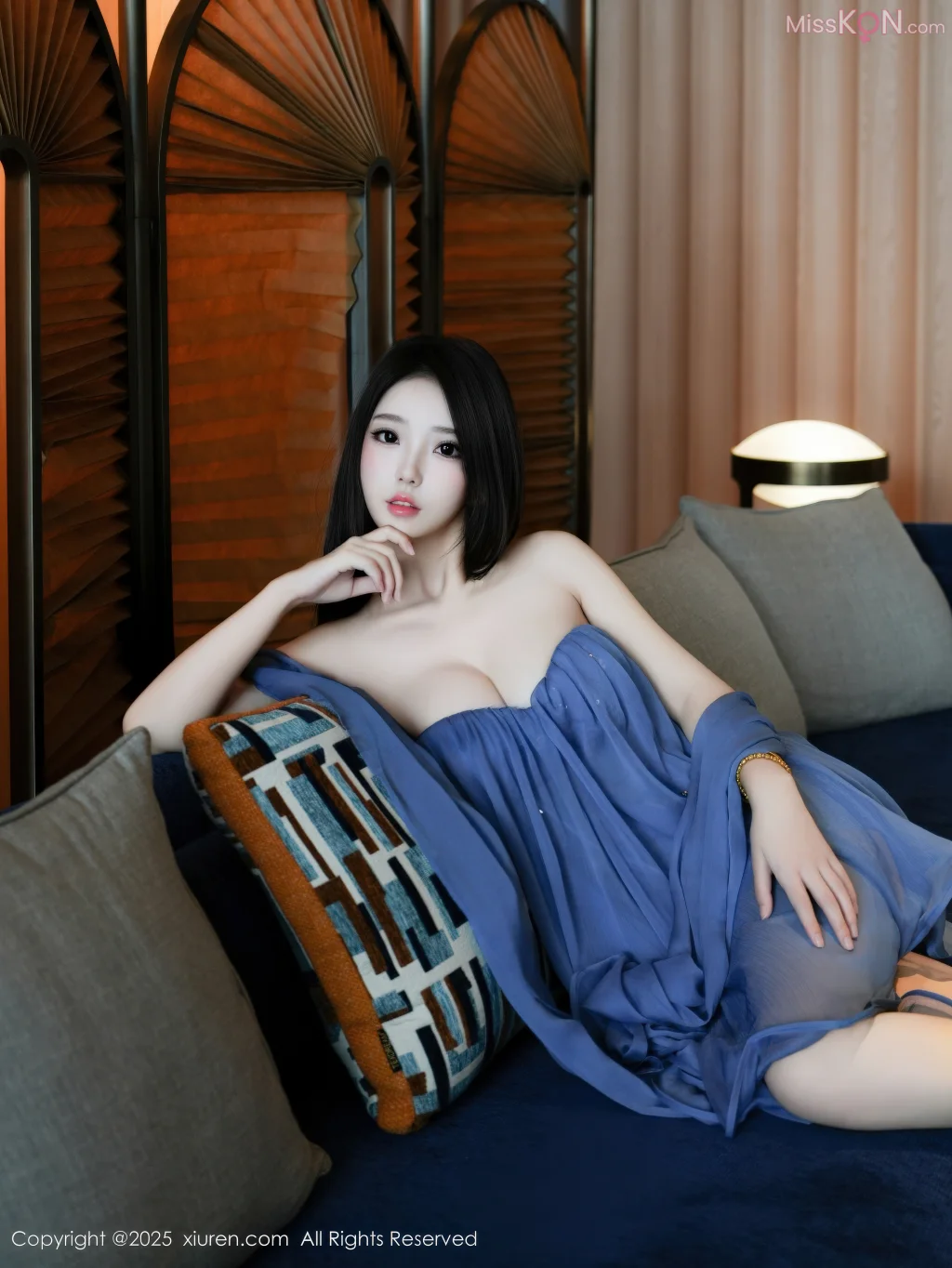 XIUREN No.10988: 烧烧小桃 (53 photos)