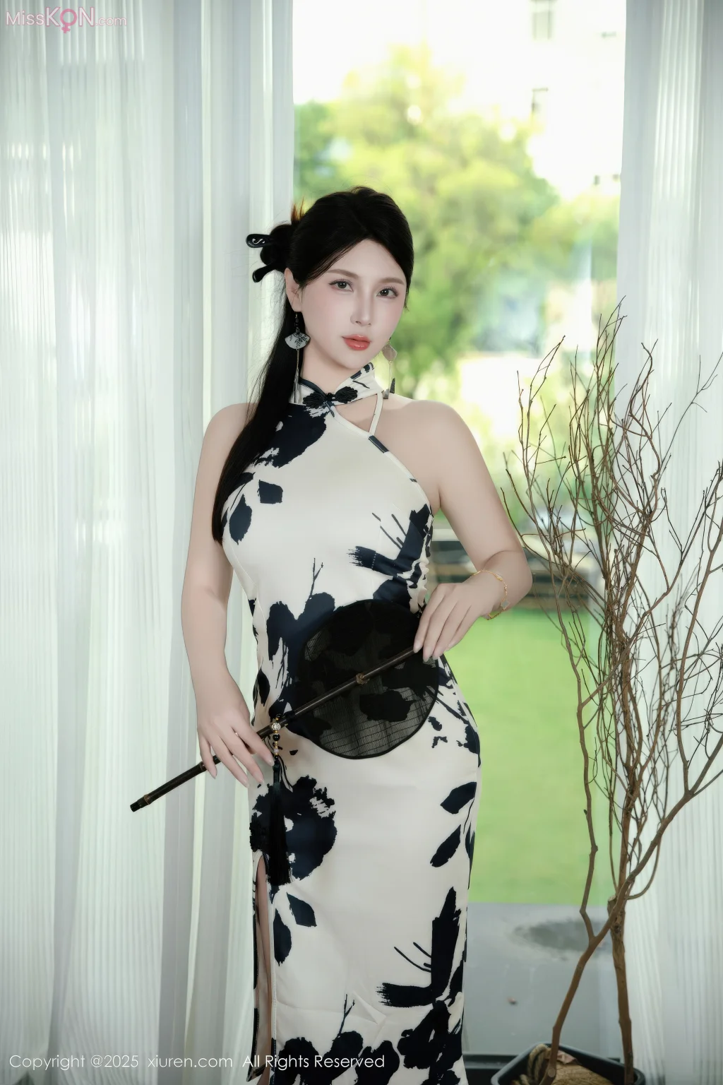 XIUREN No.10989: 小蛮妖Yummy (71 photos)