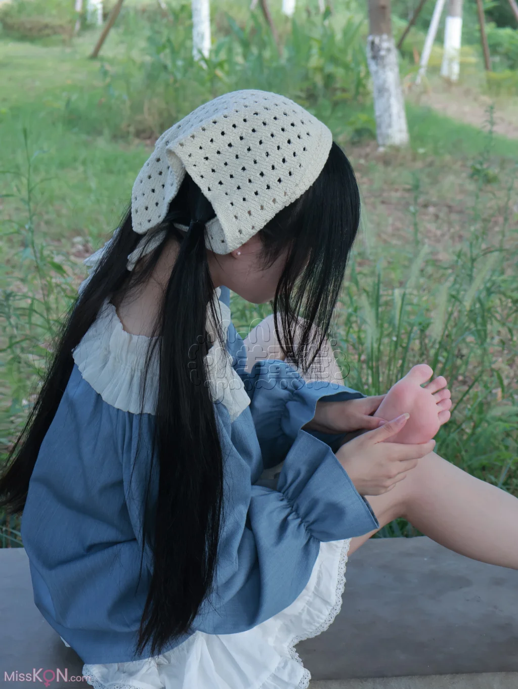 小羊蛋卷: 河畔游玩 (14 photos)
