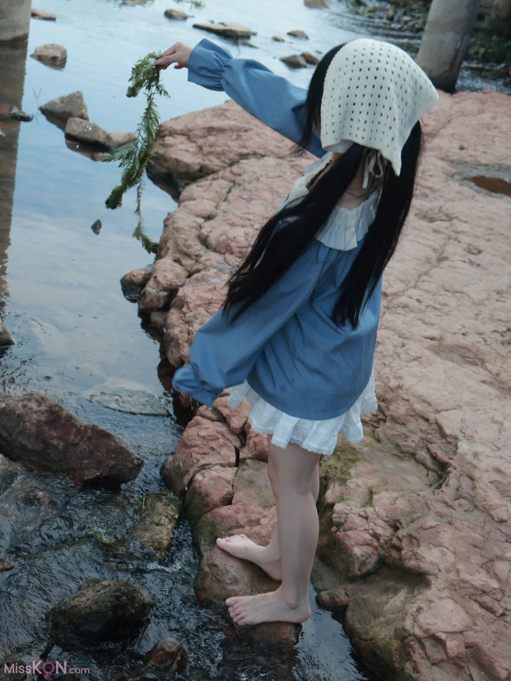 小羊蛋卷: 河畔游玩 (14 photos)