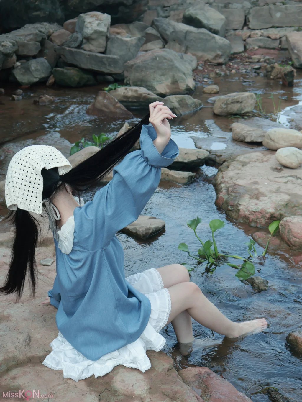 小羊蛋卷: 河畔游玩 (14 photos)