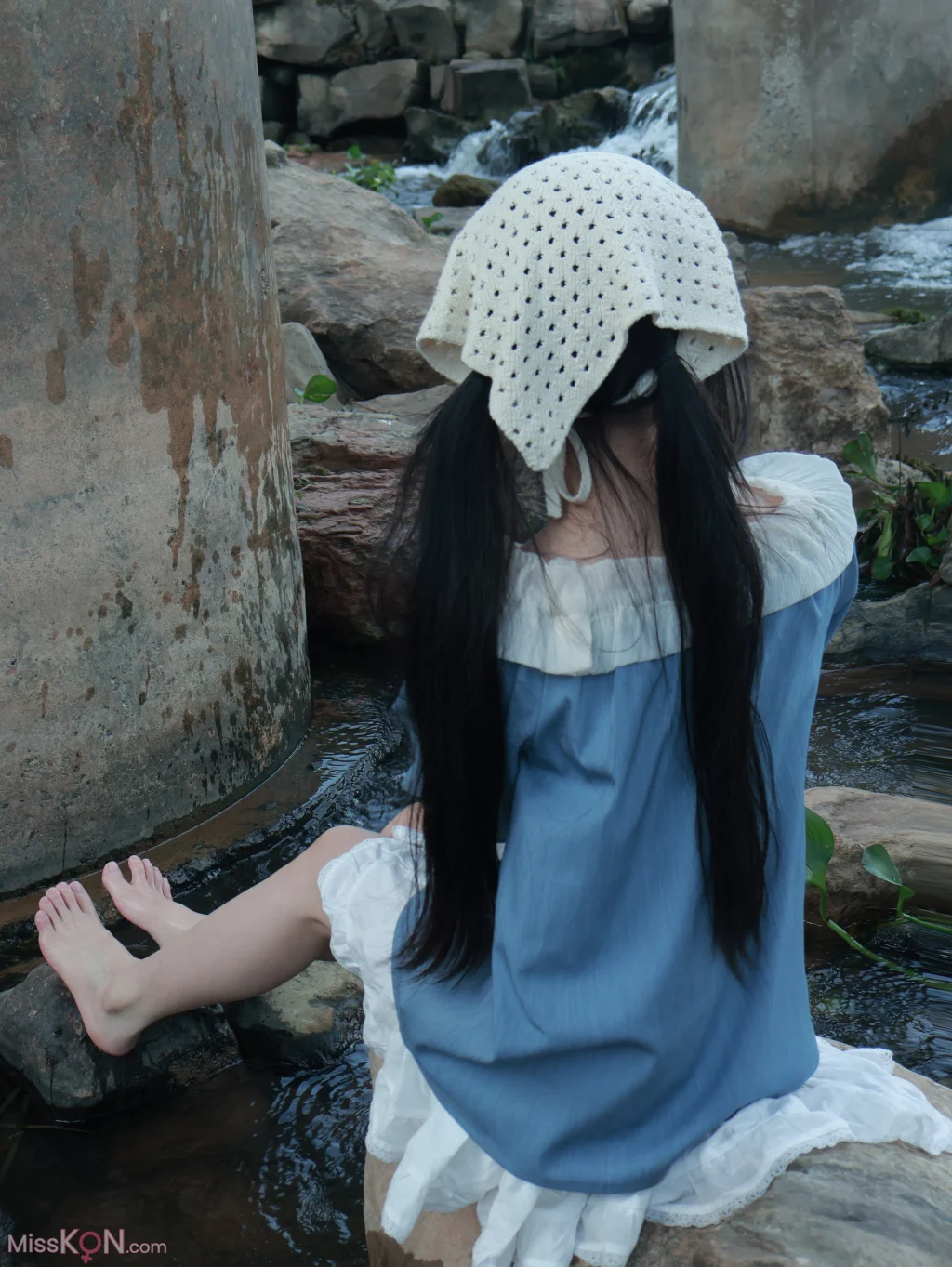 小羊蛋卷: 河畔游玩 (14 photos)