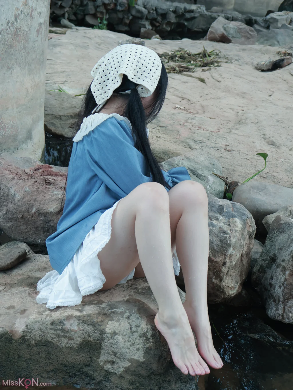 小羊蛋卷: 河畔游玩 (14 photos)