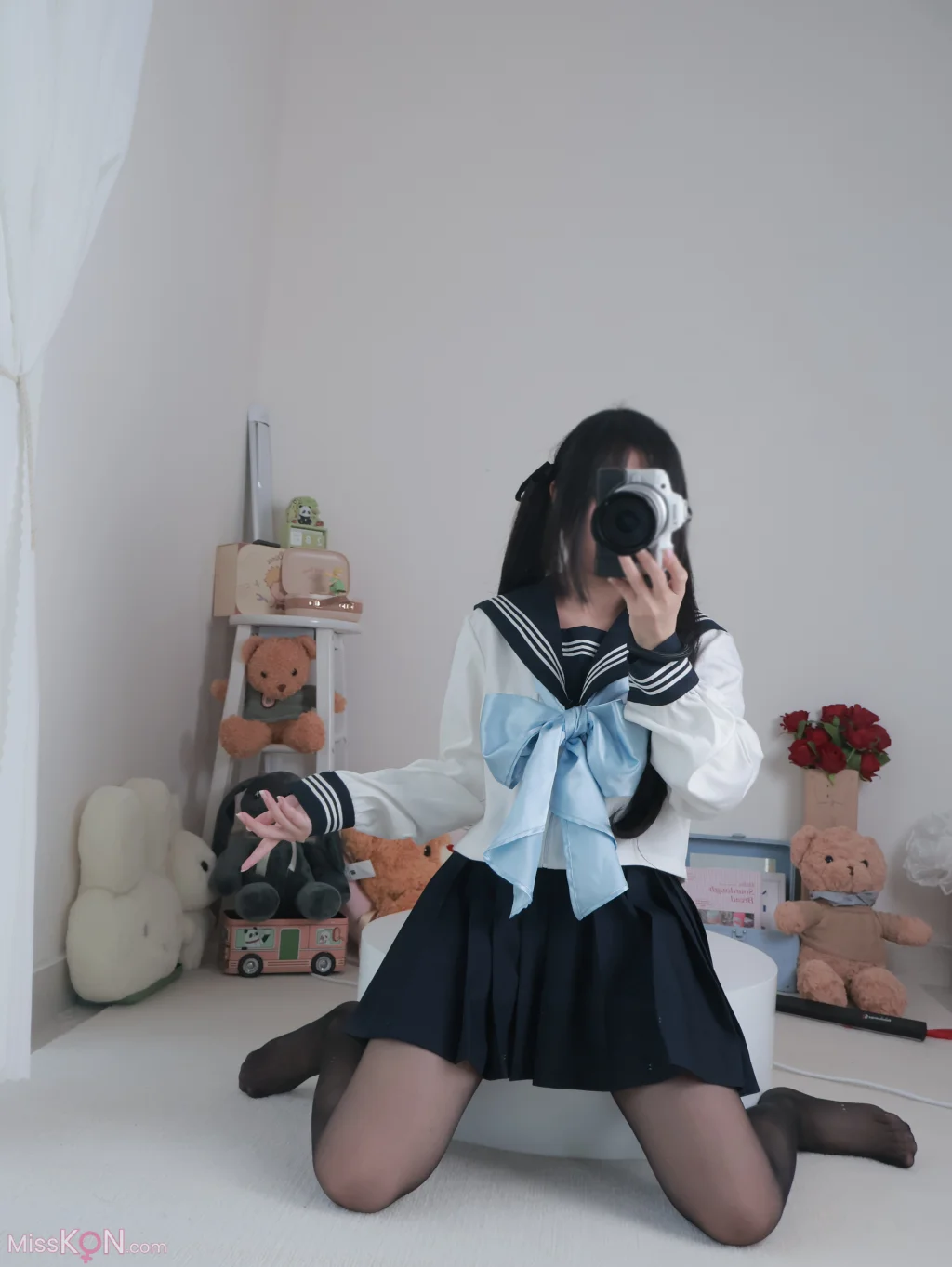 小羊蛋卷: 黑丝水手+黑色中华娘 (20 photos + 2 videos)