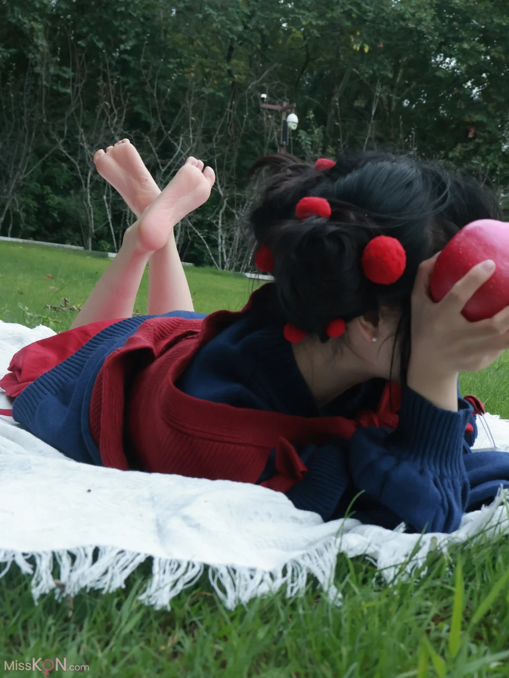 小羊蛋卷: 毒苹果 (14 photos)