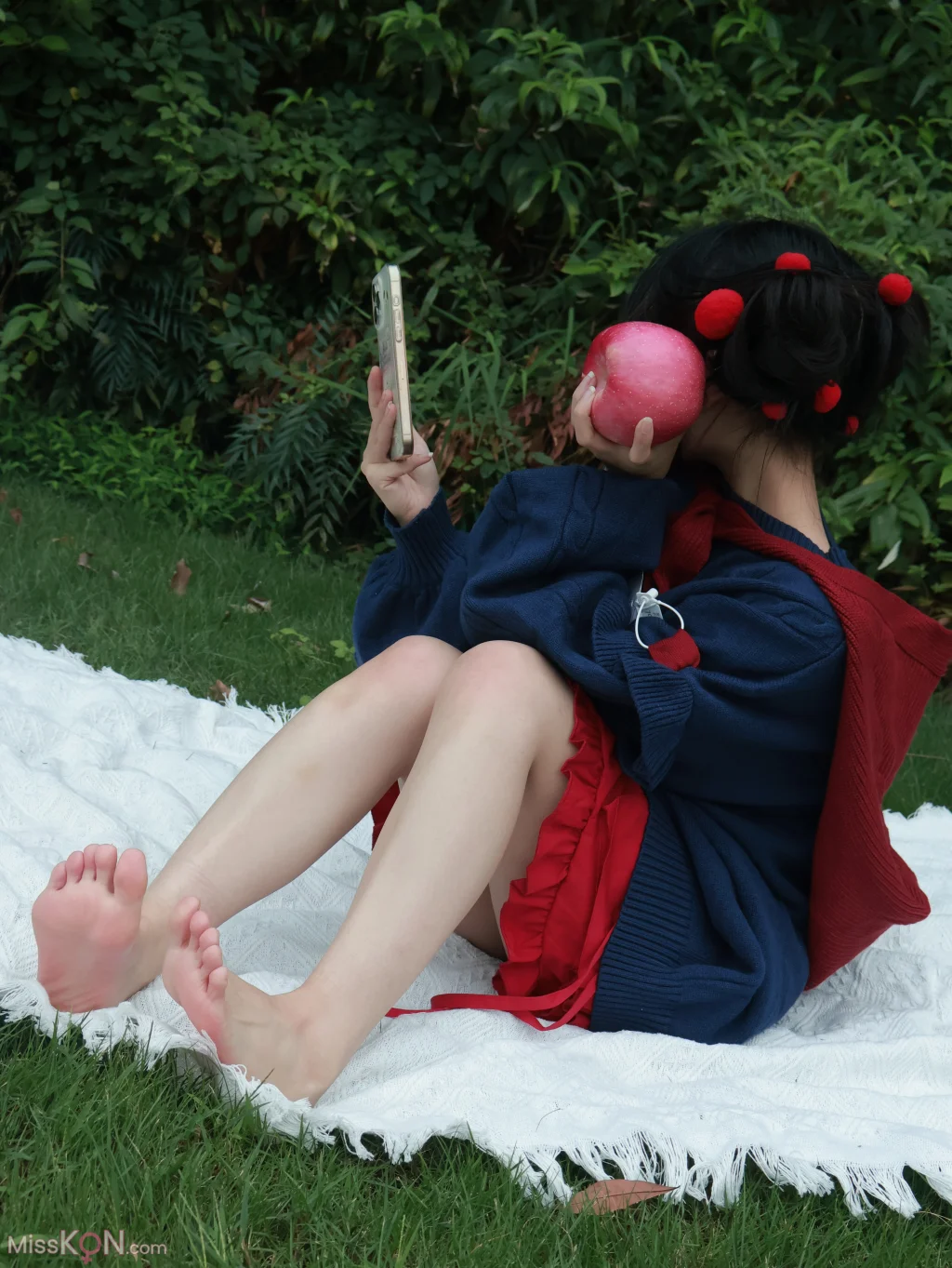 小羊蛋卷: 毒苹果 (14 photos) – Page 2