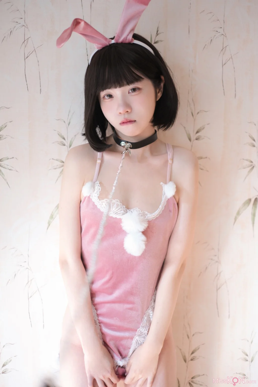 Coser@可可小白兔: 純慾兔女郎 (50 photos)