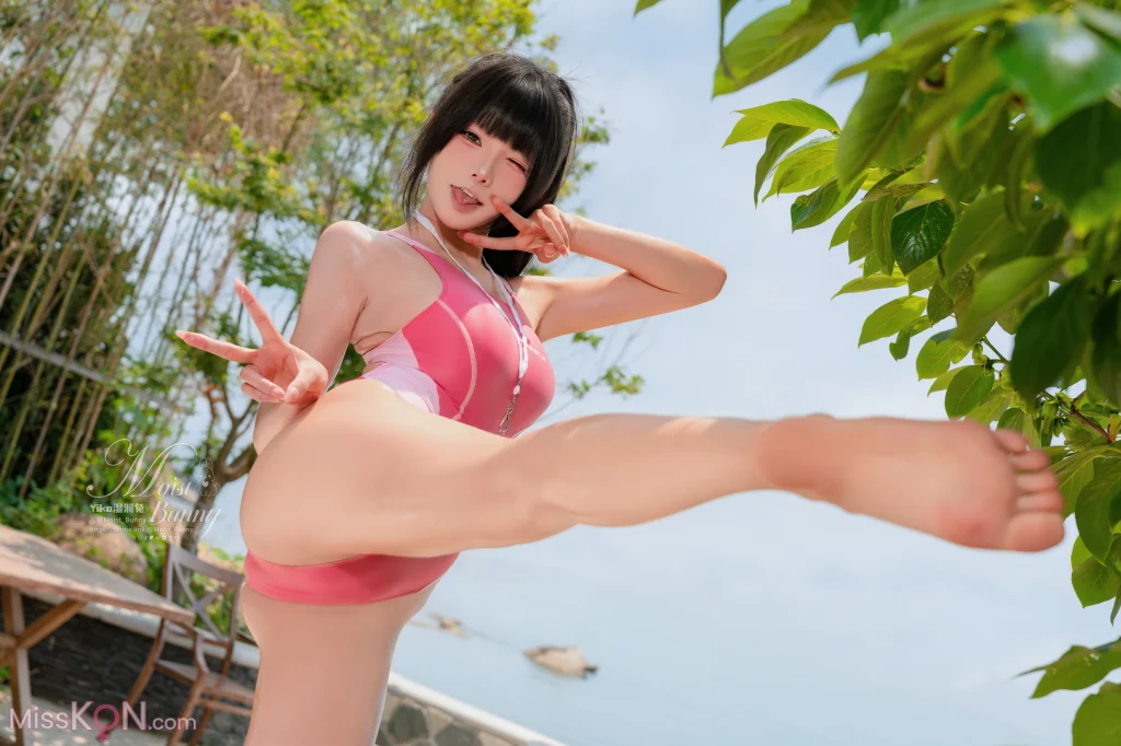 Coser@黏黏团子兔: 2025泳装限定作 水泳部前辈 (94 photos)