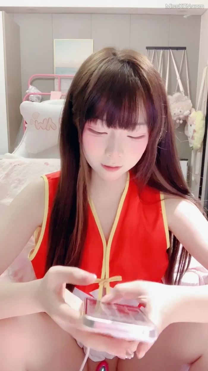呆呆萝: 清纯校花不为人知的一面 (29 photos + 4 videos) – Page 2