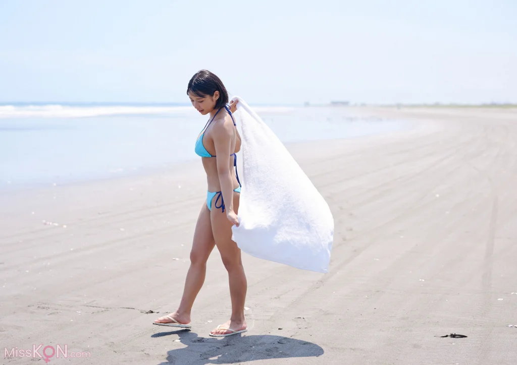 [JP] Miku Kuwajima (桑島海空):「ラスト・サマー・ビキニ」 DOLCEデジタル写真集 (72 photos)