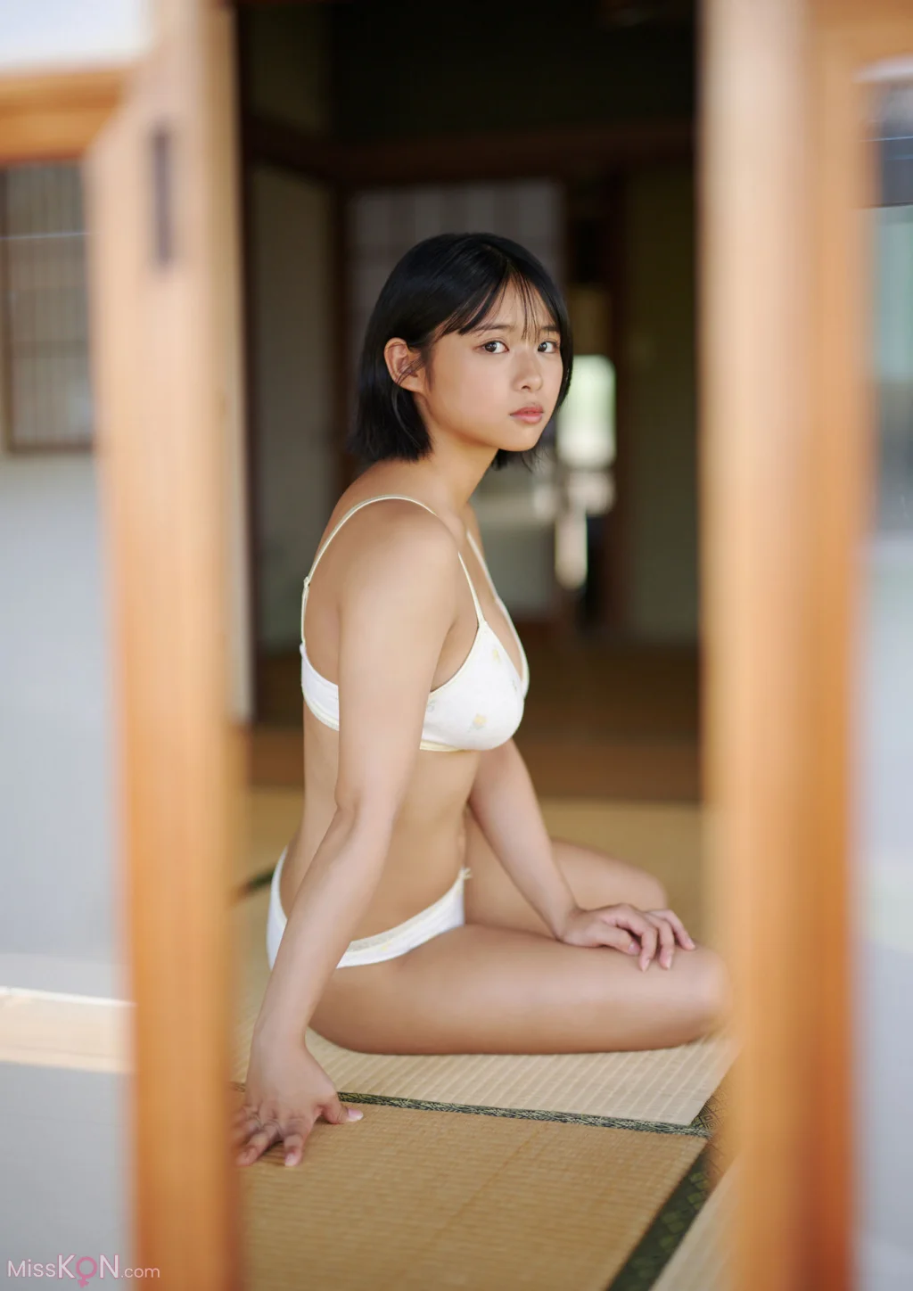 [JP] Miku Kuwajima (桑島海空):「ラスト・サマー・ビキニ」 DOLCEデジタル写真集 (72 photos) – Page 2