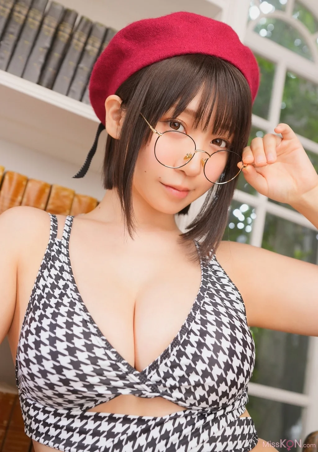 [JP] Moe Iori (伊織萌): [ハレム]伊織もえフェチグラビア「明日もキミ色。」【美麗版32P】 (38 photos)