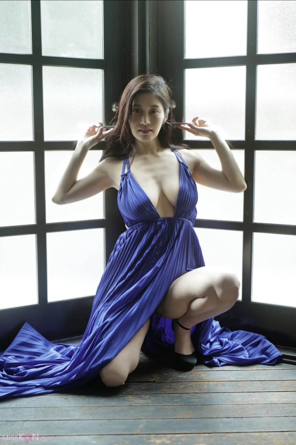 [JP] Rin Takahashi (高橋凛): FLASHデジタル写真集 酔いたい気分なの (89 photos) – Page 2