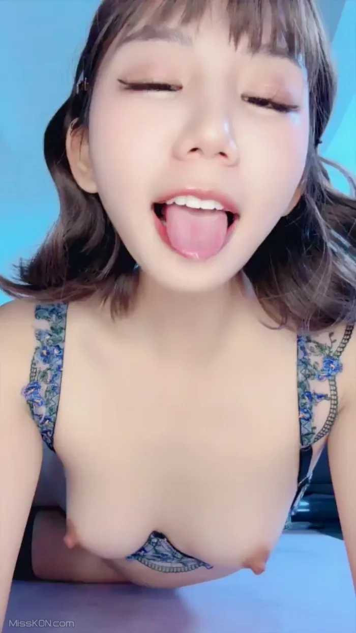 琪琪: 甜美与野性的完美融合 (34 photos + 4 videos)
