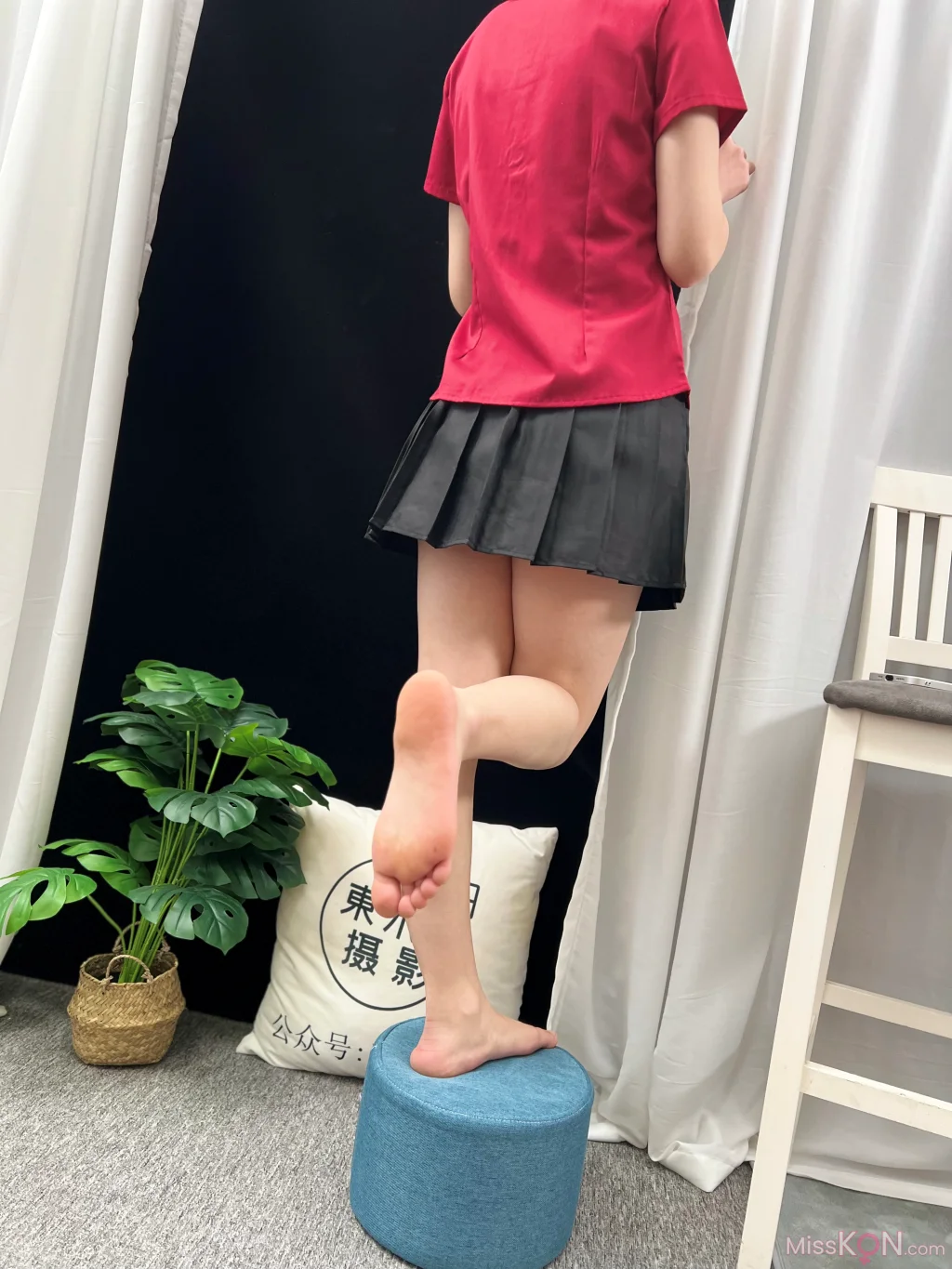 [三禾摄影] No.021: 短裙 凉拖 帆布鞋 高跟 (217 photos + 2 videos)