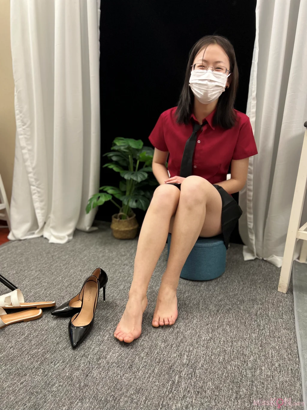 [三禾摄影] No.021: 短裙 凉拖 帆布鞋 高跟 (217 photos + 2 videos) – Page 2