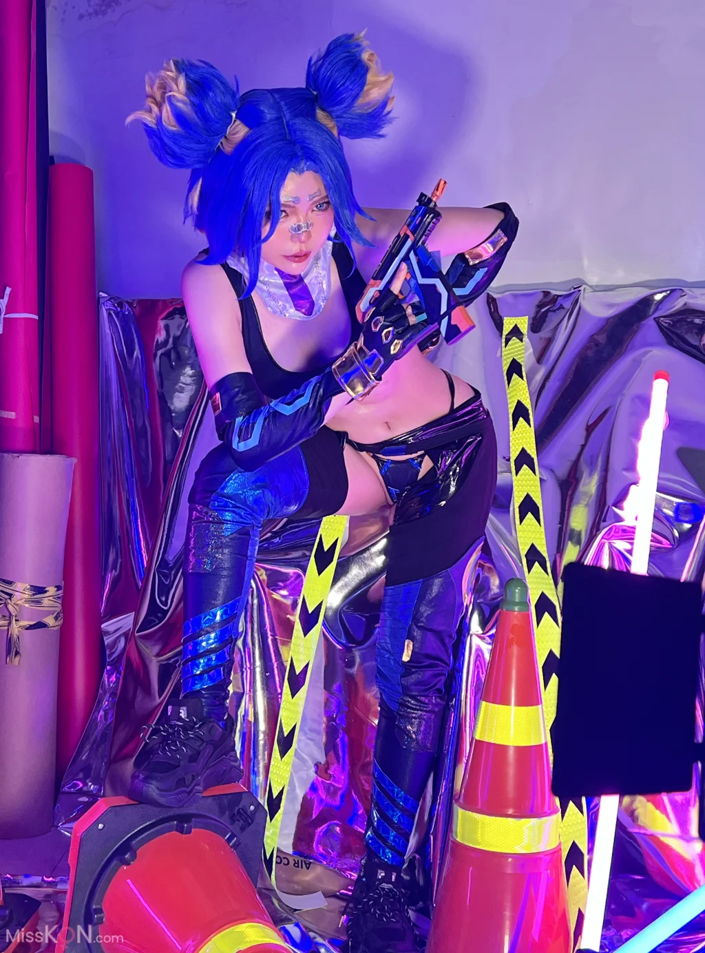 Coser@ZinieQ: Valorant 无畏契约-霓虹+S (41 photos + 2 videos) – Page 2