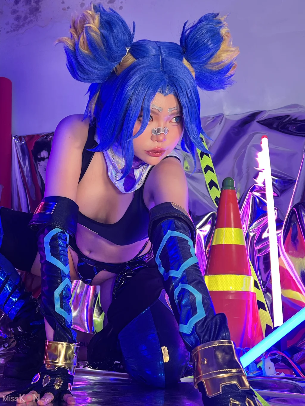 Coser@ZinieQ: Valorant Neon (40 photos + 2 videos) – Page 2