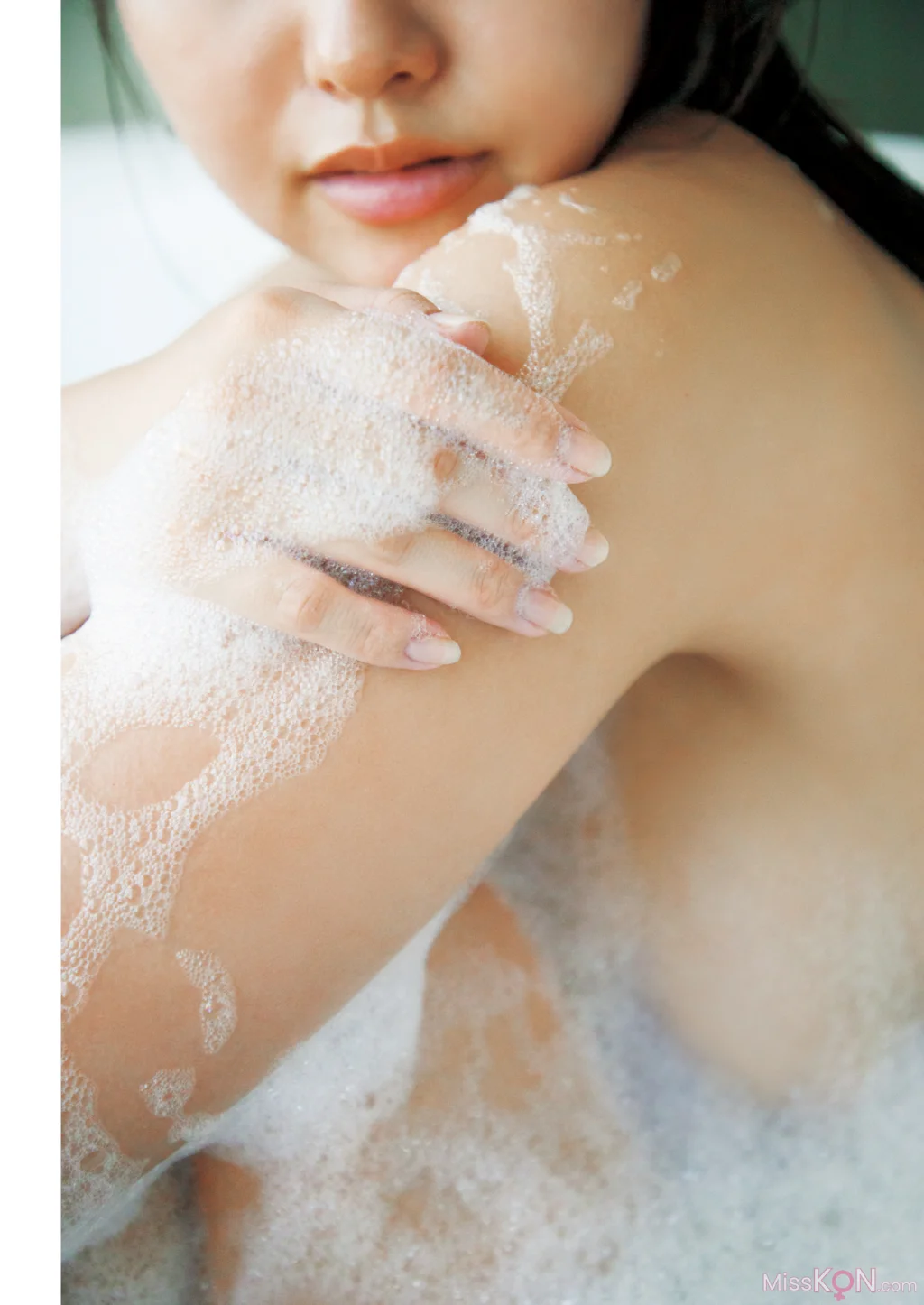 [JP] Hongo Yuzuha (本鄉柚巴): 3rd 写真集 いつのまに、 (150 photos) – Page 4