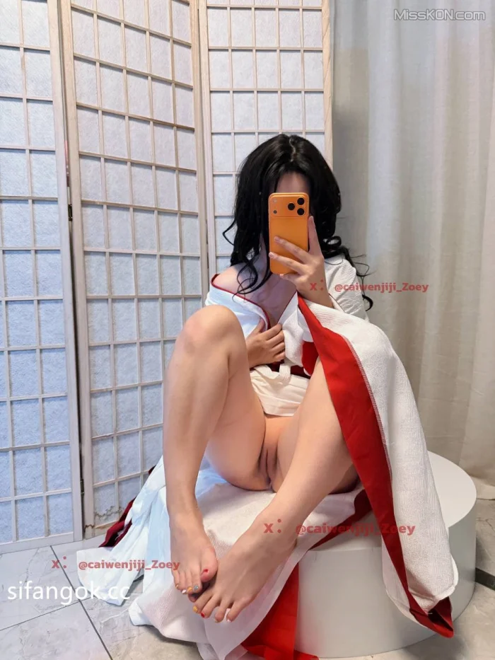 小黄帝Zoey: 付费VIP 美臀小可爱露出性爱视图合集 (99 photos + 61 videos) – Page 3