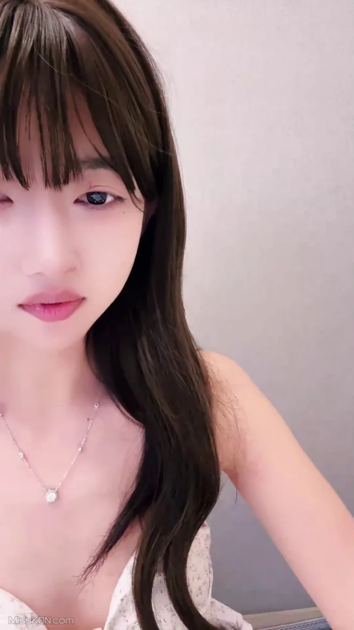 小鹿大秀: 舞蹈生下海 性感裸舞 (29 photos + 2 videos) – Page 2