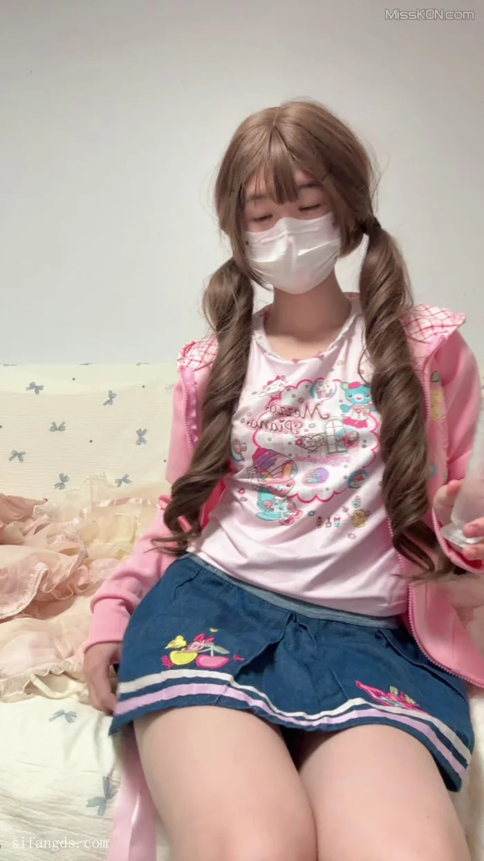 软软是小猪: 粉嫩小萝莉 裸舞福利姬合集 (180 photos + 66 videos) – Page 2