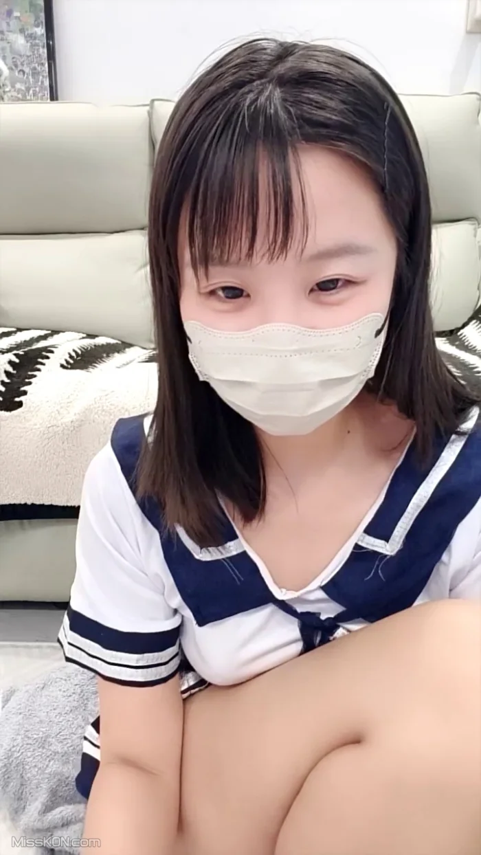 晴天: 好嫩啊 清纯校花下海 超级过瘾 (33 photos + 4 videos)