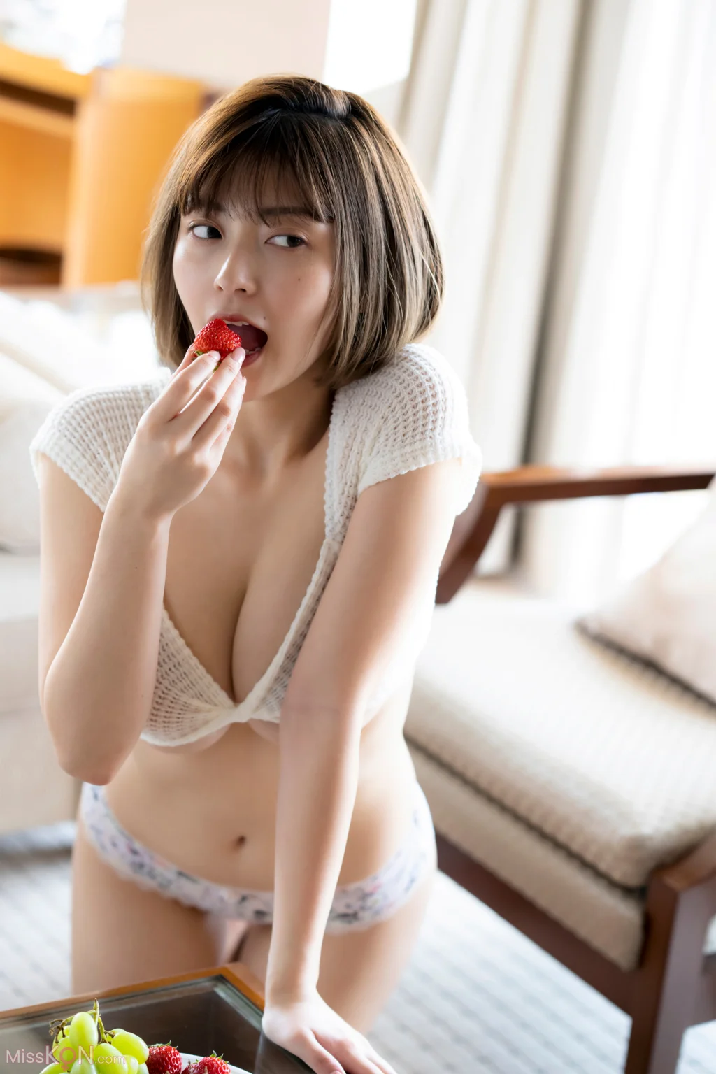 [JP] Otono Sakurai (櫻井音乃): 週刊現代デジタル写真集 ぷるぷる美バスト (120 photos)