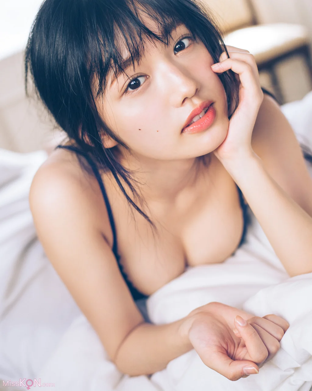 [JP] Sakura Andō (藤水咲桜): FLASHデジタル写真集 「私を咲かせて」 (101 photos)