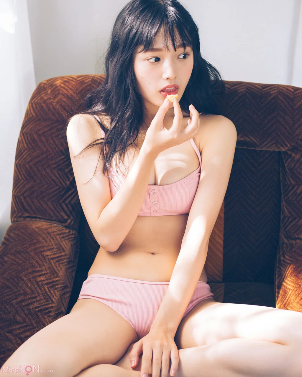 [JP] Sakura Andō (藤水咲桜): FLASHデジタル写真集 「私を咲かせて」 (101 photos)