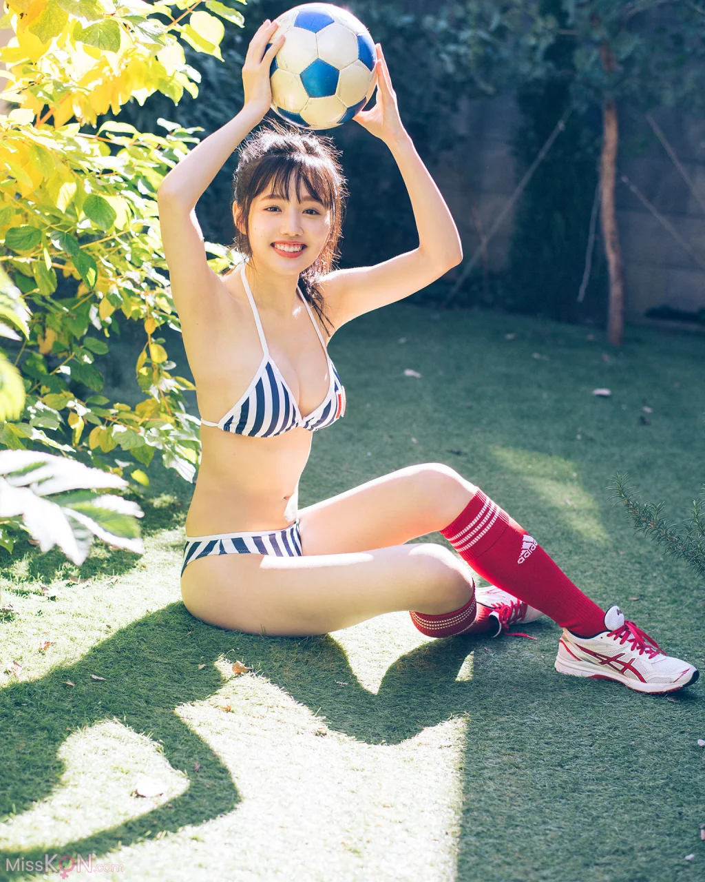 [JP] Sakura Andō (藤水咲桜): FLASHデジタル写真集 「私を咲かせて」 (101 photos) – Page 2