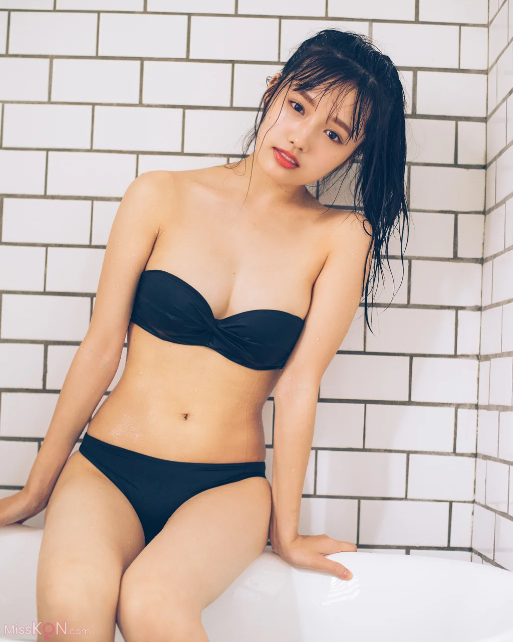 [JP] Sakura Andō (藤水咲桜): FLASHデジタル写真集 「私を咲かせて」 (101 photos) – Page 4