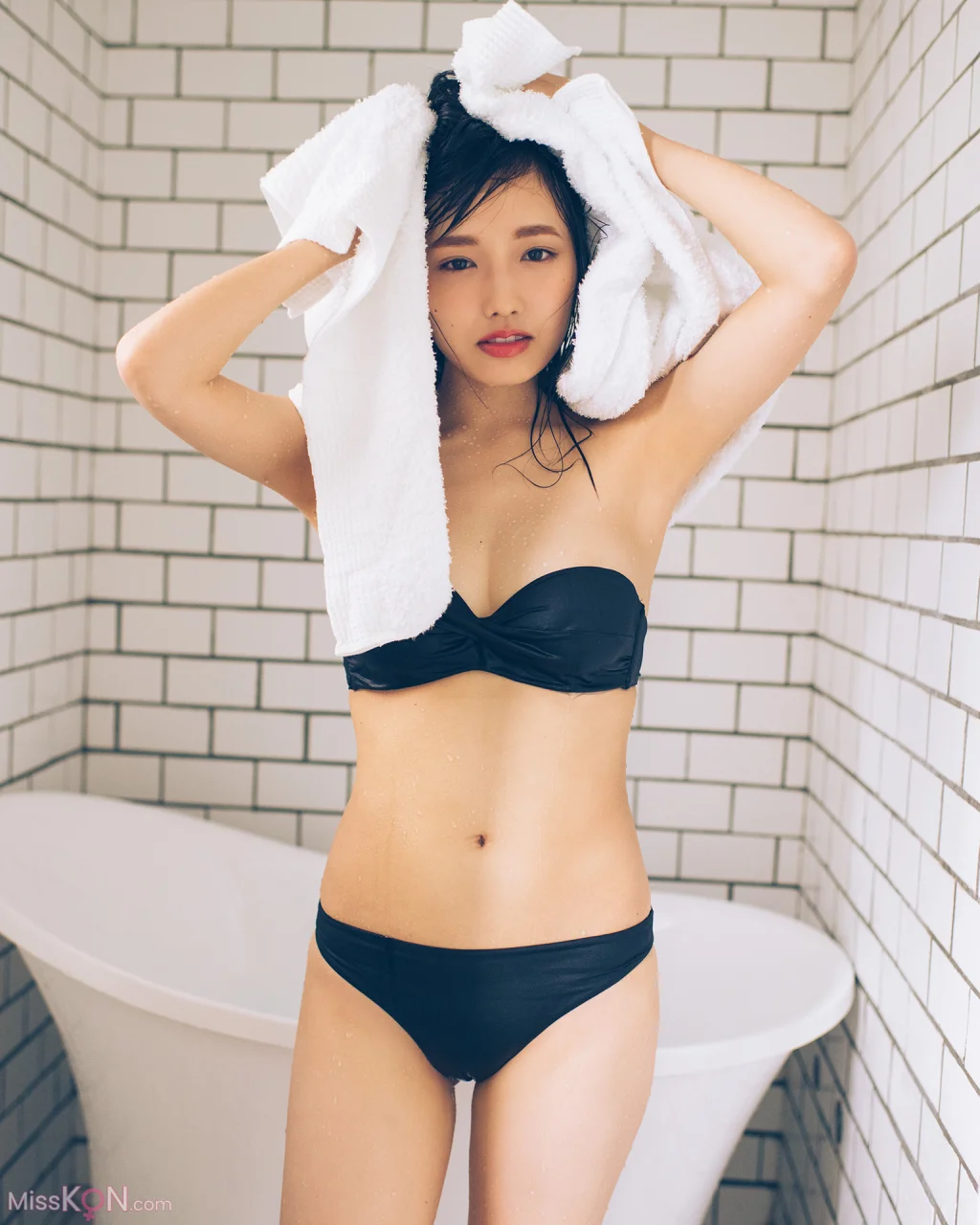 [JP] Sakura Andō (藤水咲桜): FLASHデジタル写真集 「私を咲かせて」 (101 photos) – Page 4