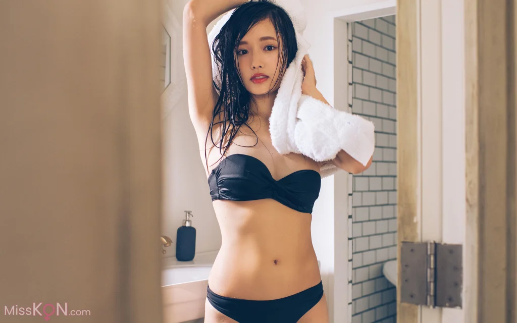 [JP] Sakura Andō (藤水咲桜): FLASHデジタル写真集 「私を咲かせて」 (101 photos) – Page 4