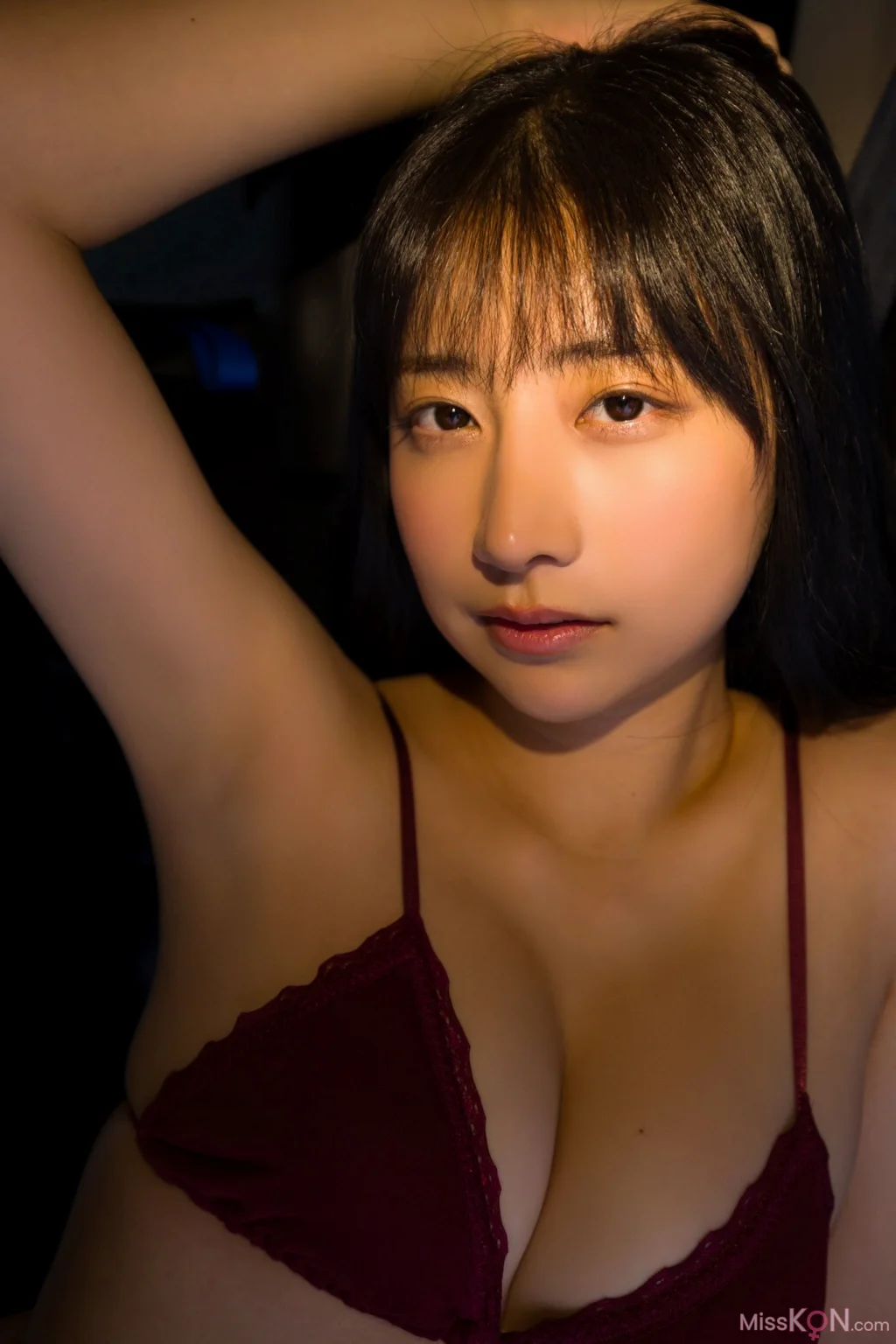 [JP] Yuka Suzuki (鈴木優香):「密室のふれあい」SPA！デジタル写真集 (60 photos)