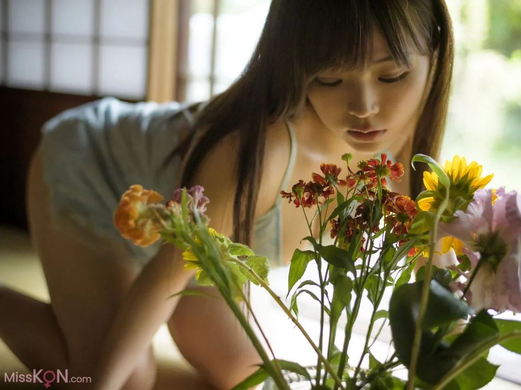 [JP] Natsuki Kawamura (川村那月): FRIDAYデジタル写真集 「抱きしめたいカラダVol.1」 (83 photos) – Page 2