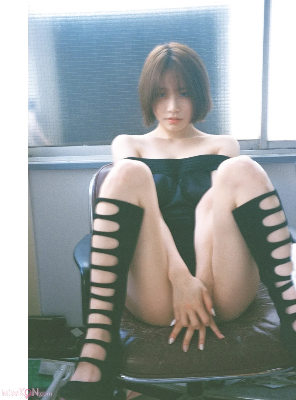 [JP] Saika Kawakita (河北彩伽): 写真集 soft noise【電子版だけの特典30ページ付き】 (162 photos) – Page 2