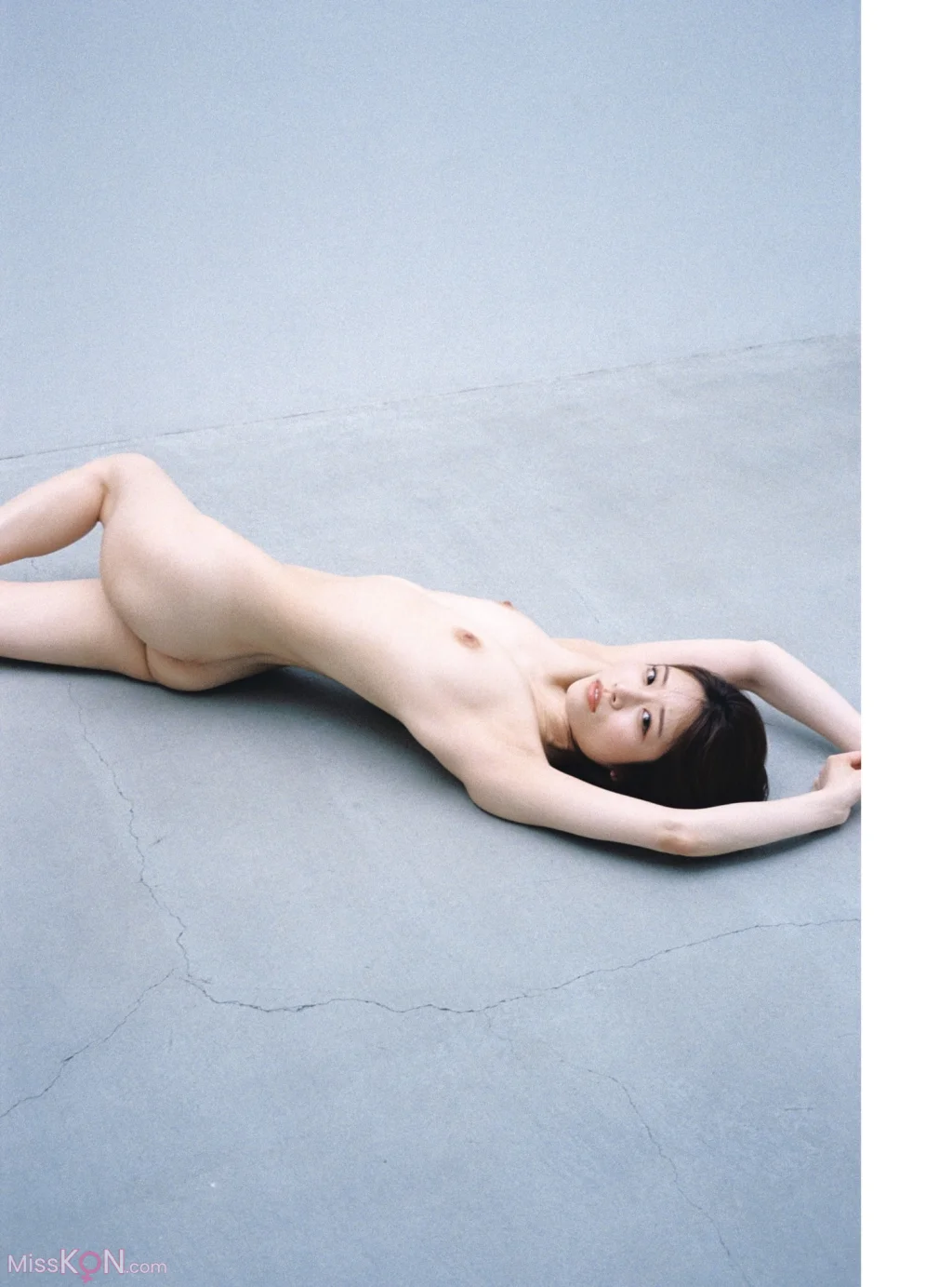 [JP] Saika Kawakita (河北彩伽): 写真集 soft noise【電子版だけの特典30ページ付き】 (162 photos) – Page 2