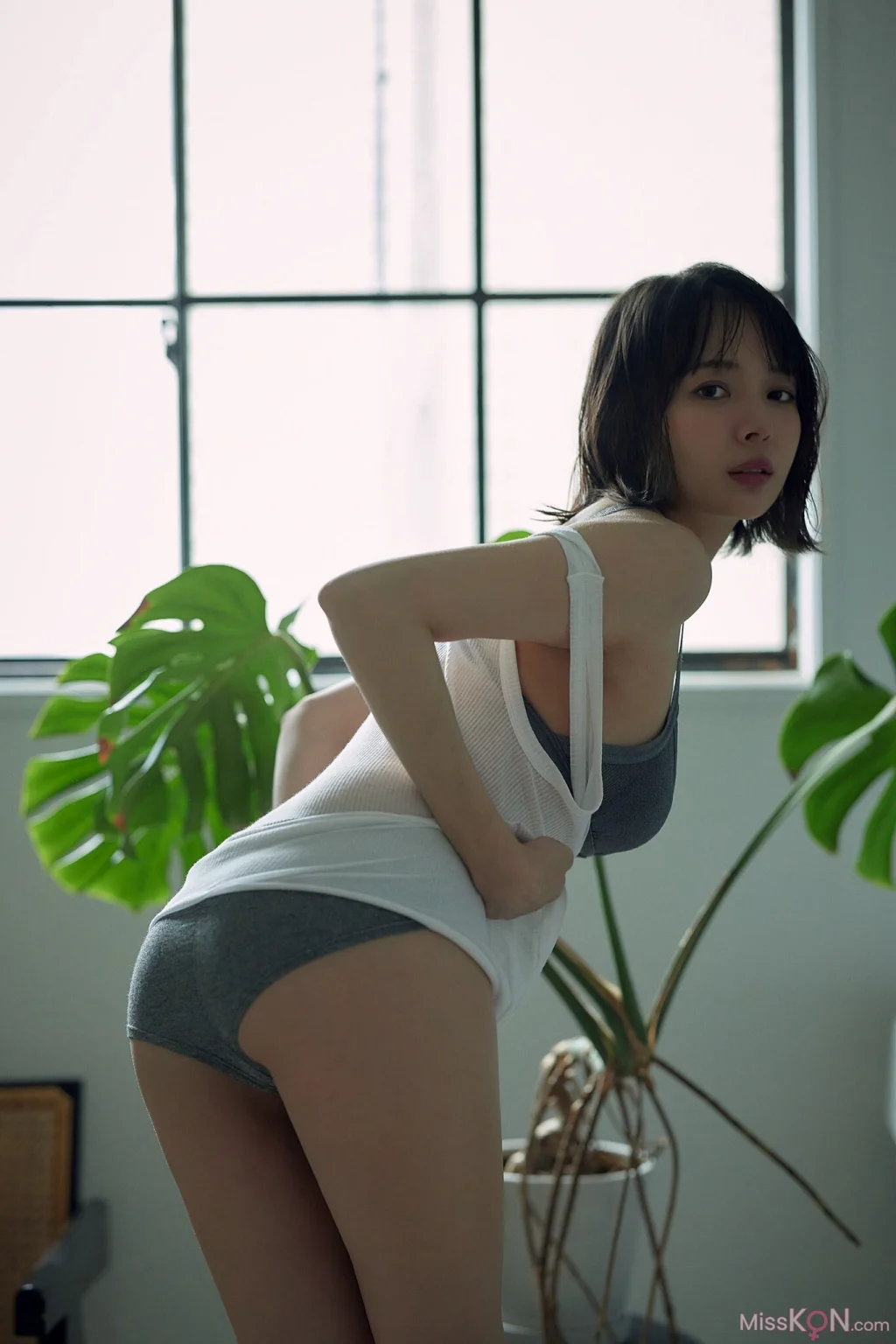 [JP] Sayaka Okada (岡田紗佳):「美脚輪舞曲」SPA！デジタル写真集 (59 photos)