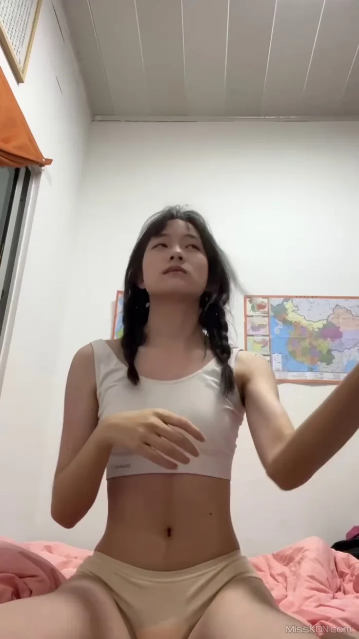 嫩滑可爱的学生妹: 完美露脸和男友的性福日常 (57 photos + 26 videos) – Page 2