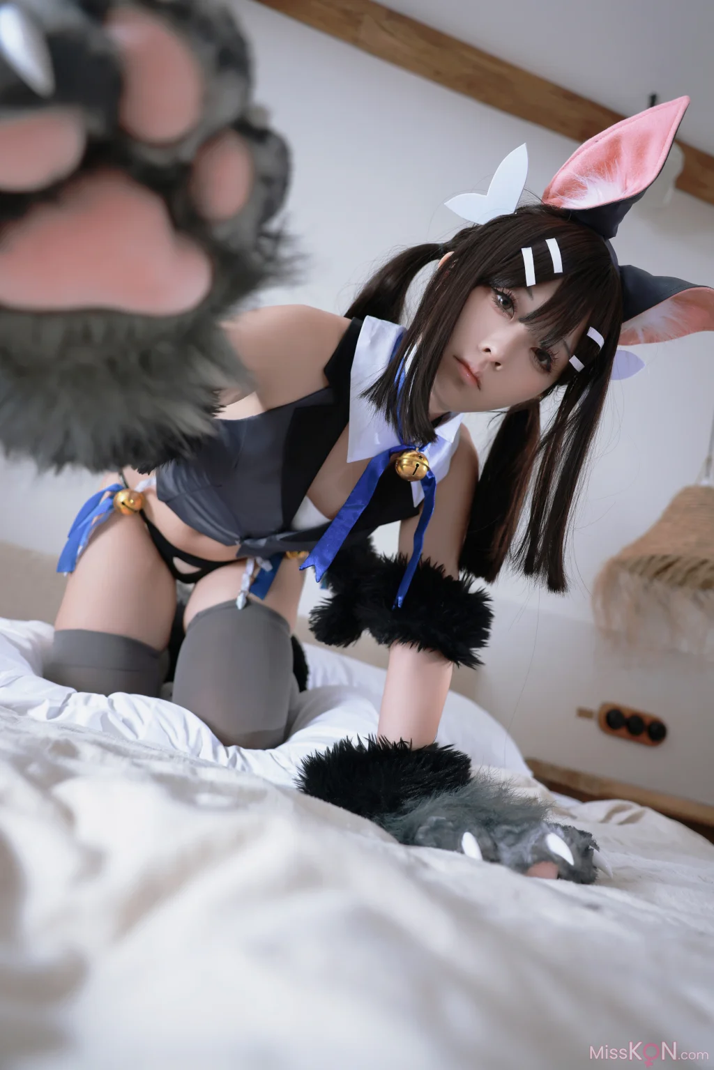 Coser@G44不会受伤: 魔法少女伊莉雅 美游野兽 (21 photos)
