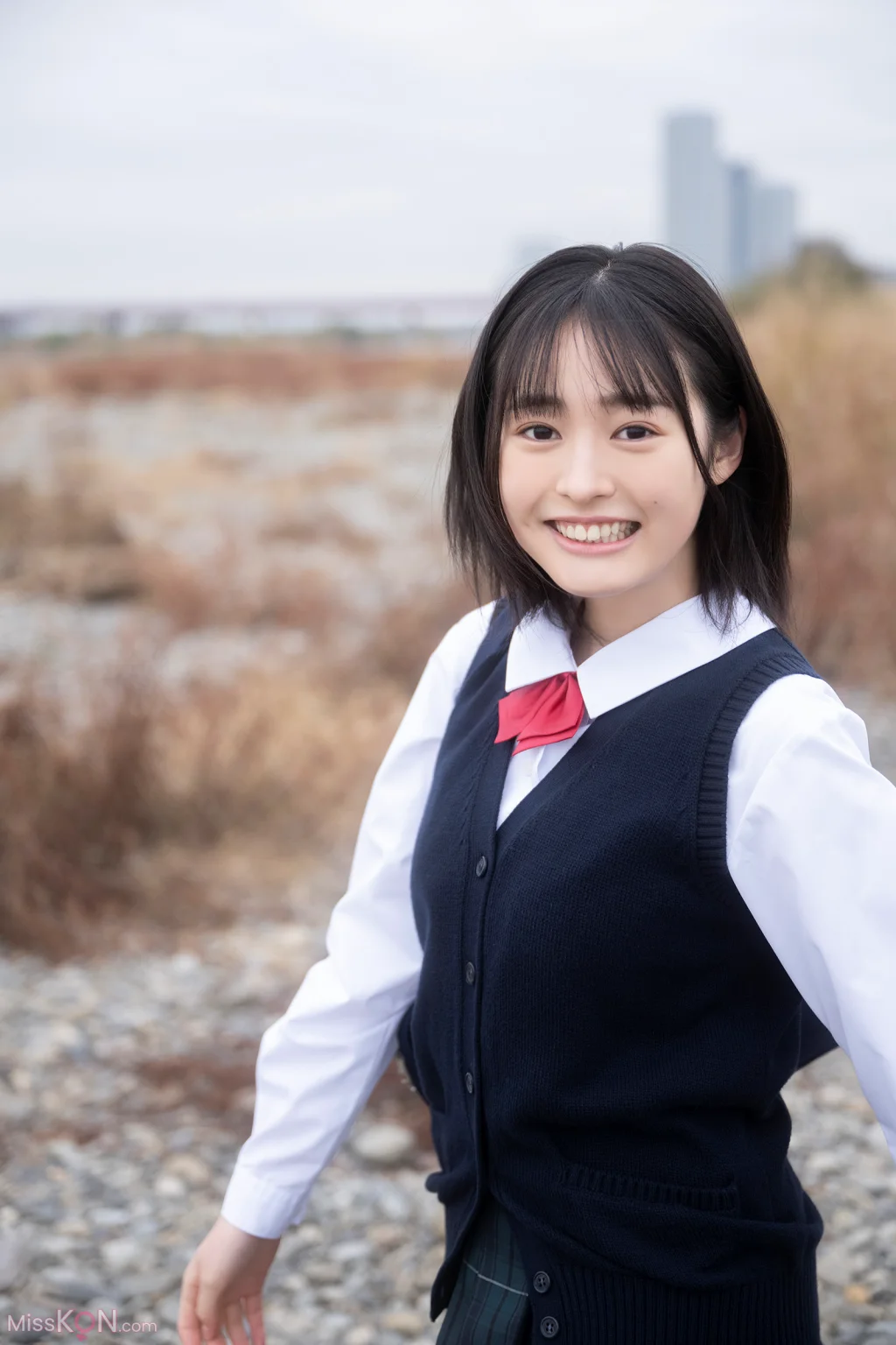 [JP] Miu Shirahama (白濱美兎): 漫画アクションデジタル写真集 「Pure White」 (54 photos)