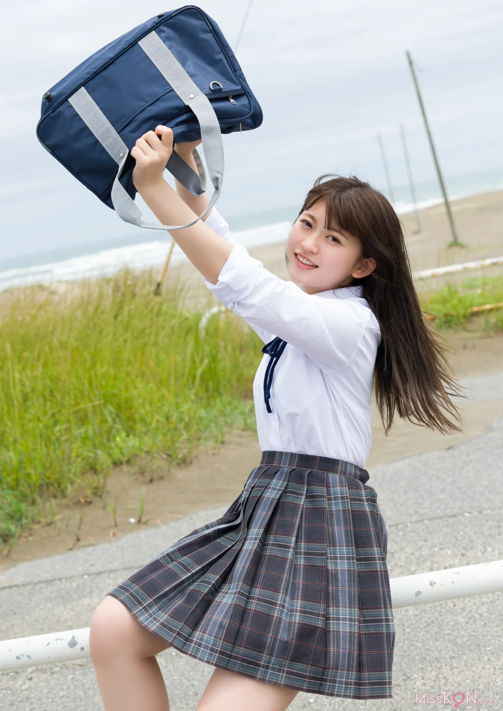 [JP] Saki Ishihara (石原さき): 【デジタル限定 YJ PHOTO BOOK】石原さき(#Mooove！)写真集「まだまだ成長中！」 (53 photos) – Page 3